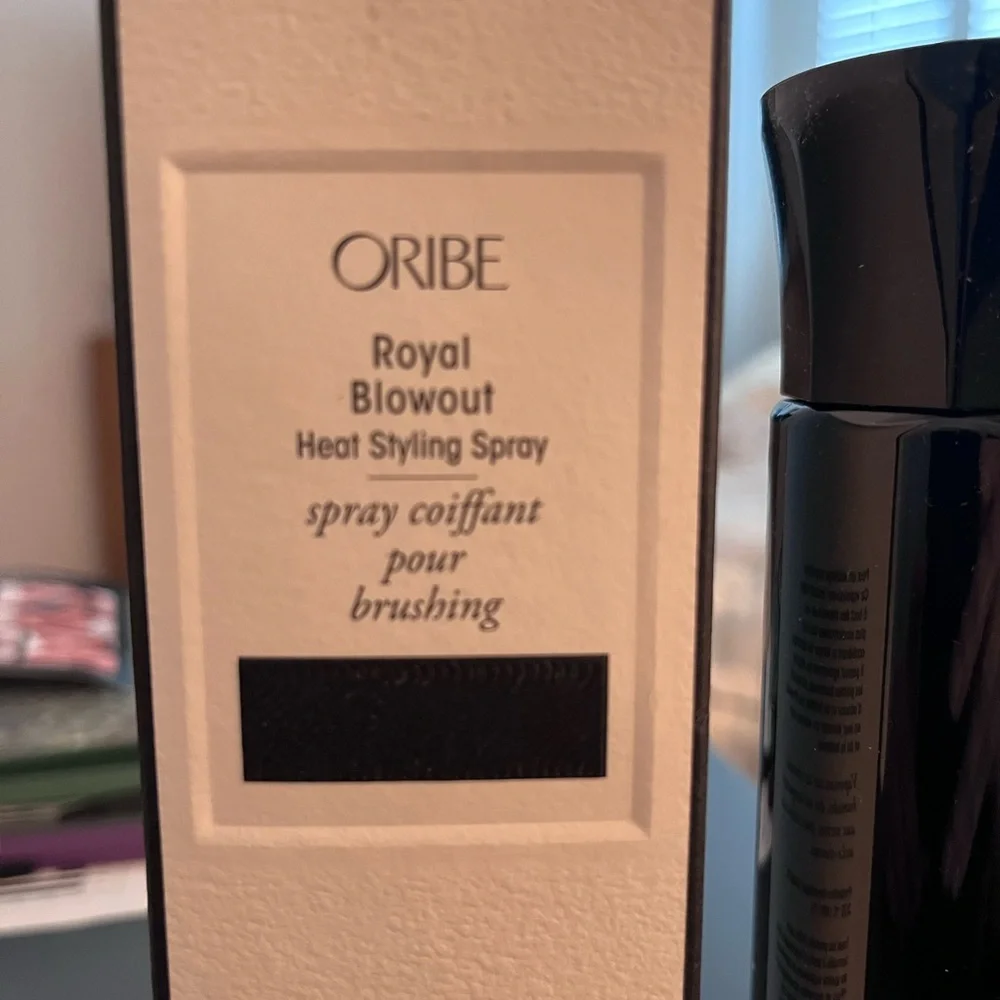 Oribe Royal Blowout Heat Stylin spray 5.9 oz - Picture 2 of 2